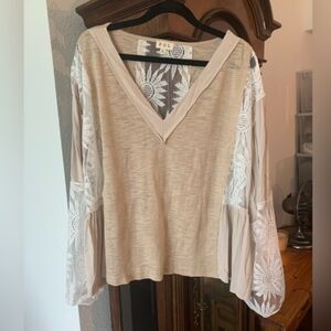 POL Women's Cream Lace Sleeve Blouse